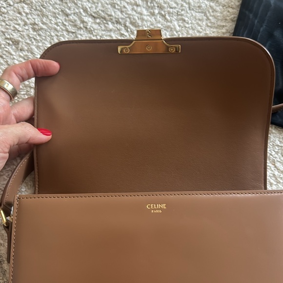 Celine Classique Triomphe bag in shiny calfskin - Picture 6 of 9